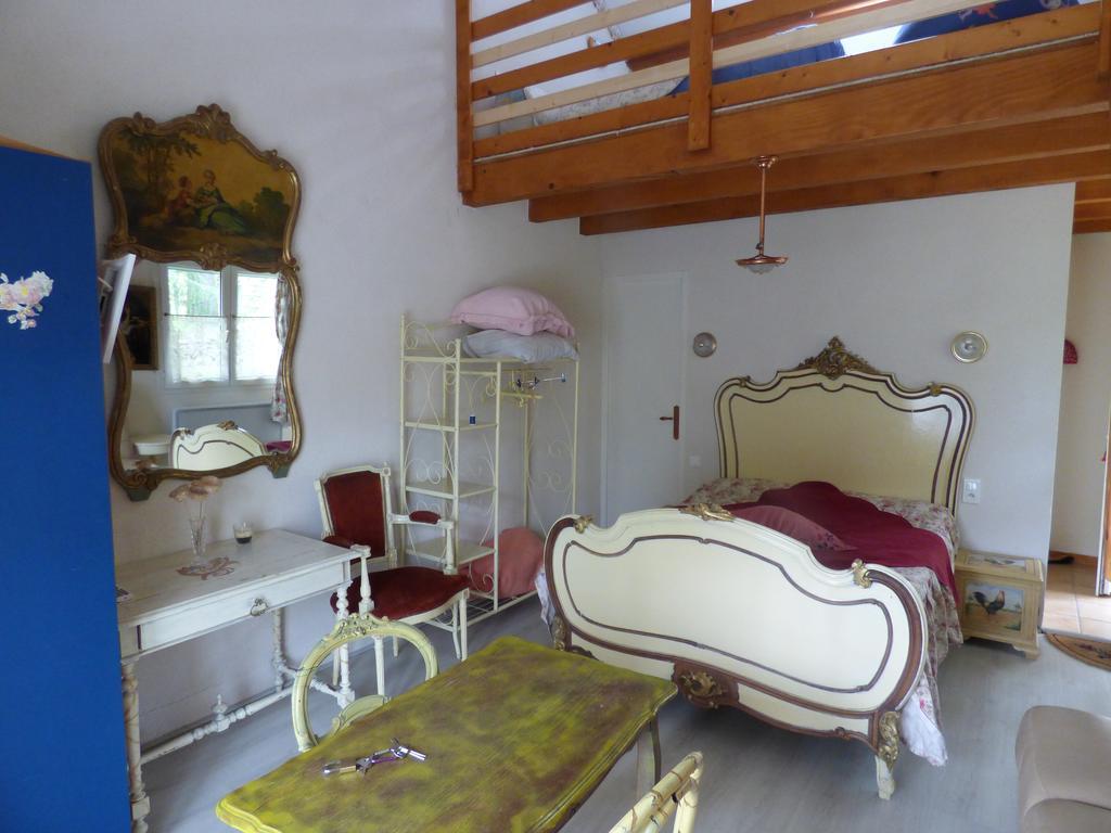 Beau Site Guimauve Et Vieilles Dentelles Bed and Breakfast Royères-Saint-Léonard Exteriör bild