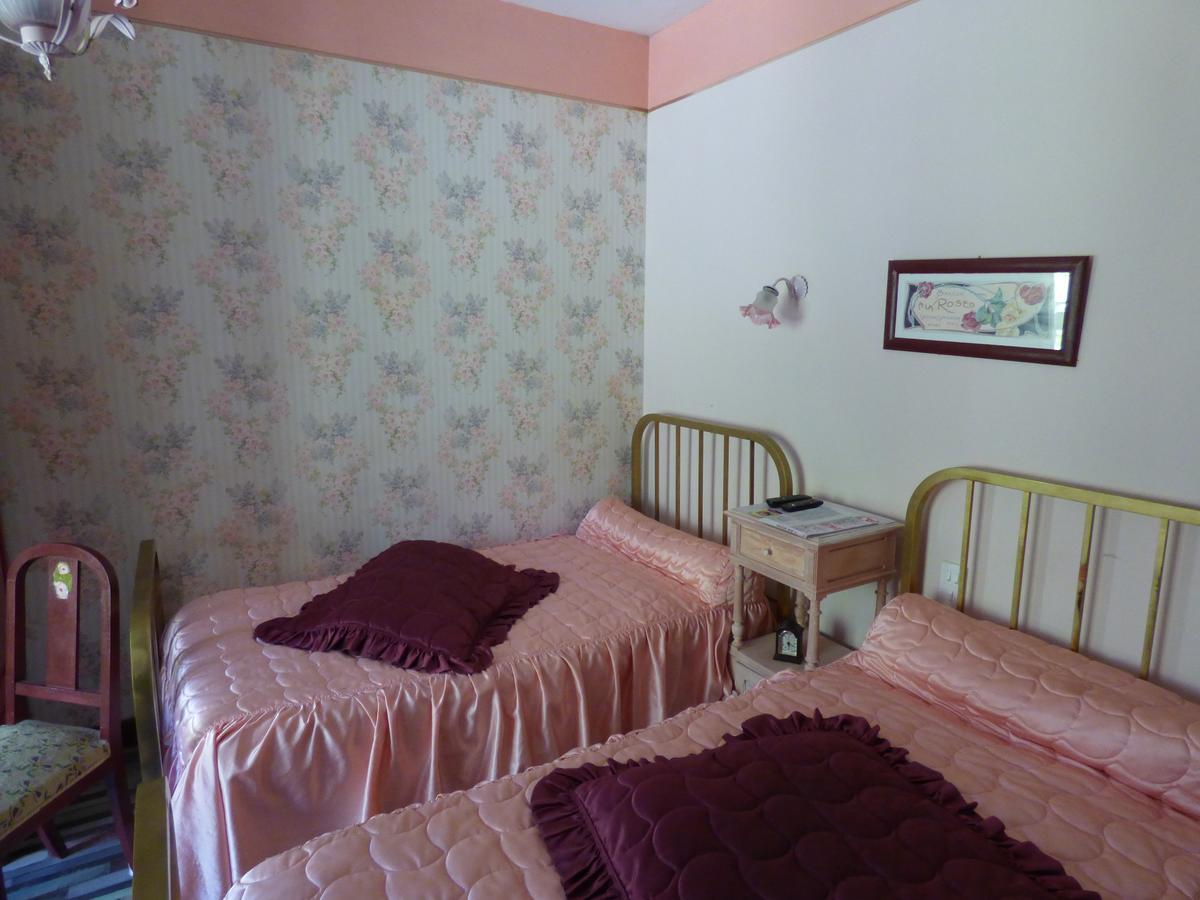 Beau Site Guimauve Et Vieilles Dentelles Bed and Breakfast Royères-Saint-Léonard Exteriör bild